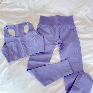 Women’s workout set. Size Small. Light purple.